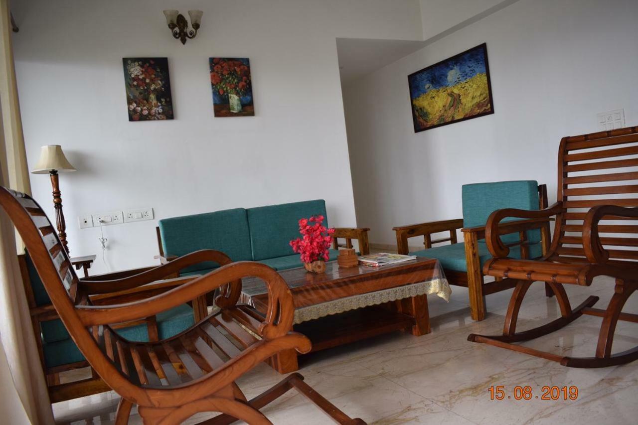 Isec Apartment Мумбаи Экстерьер фото